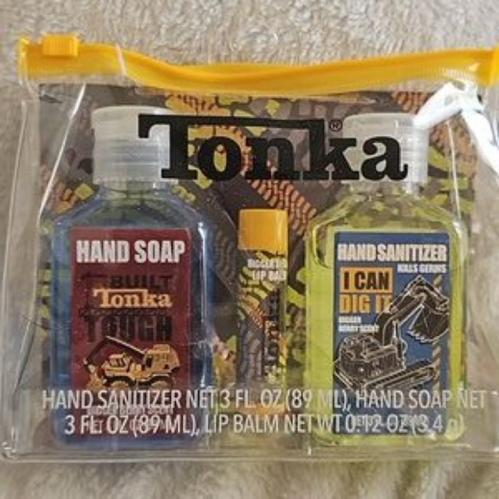 Choice of Kids’ Toiletry Kits - Soap, Sanitizer, Lip Balm - NEW - Picture 7 of 8